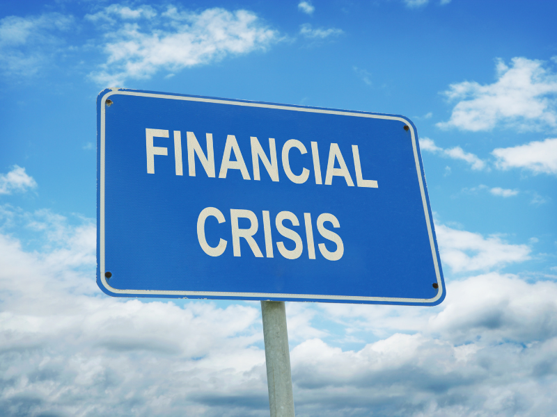 How to overcome financial crisis in business